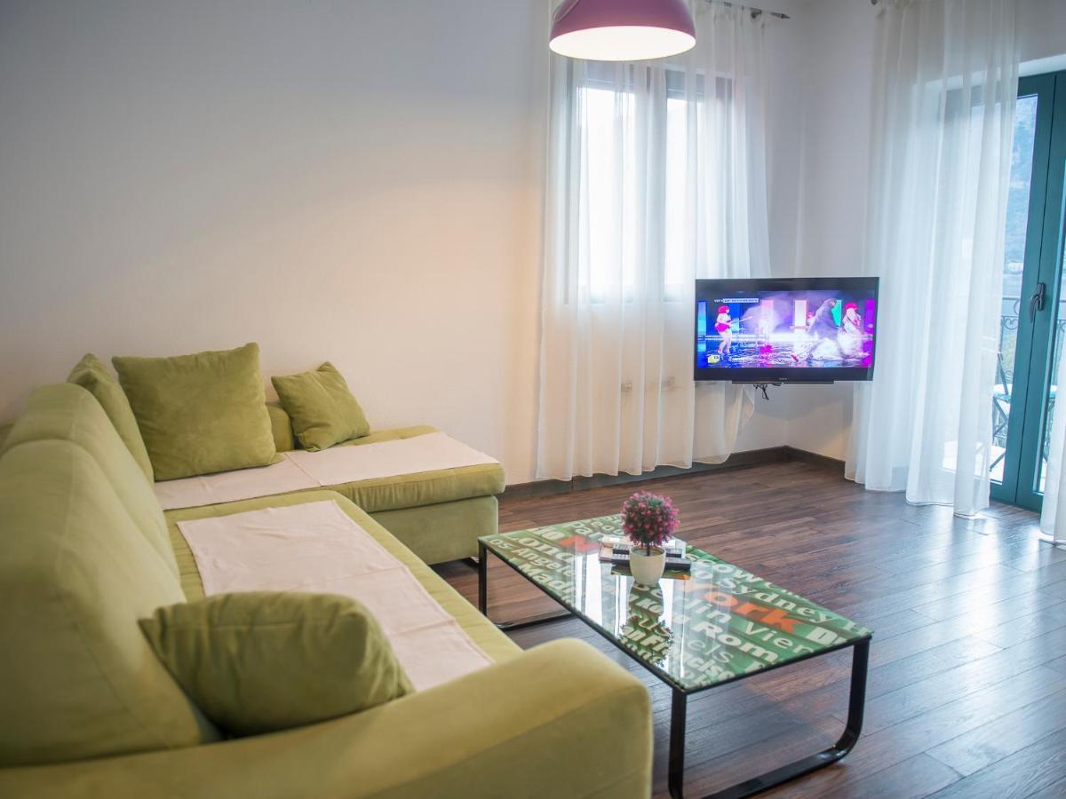 Apartments Windrose Котор Екстериор снимка