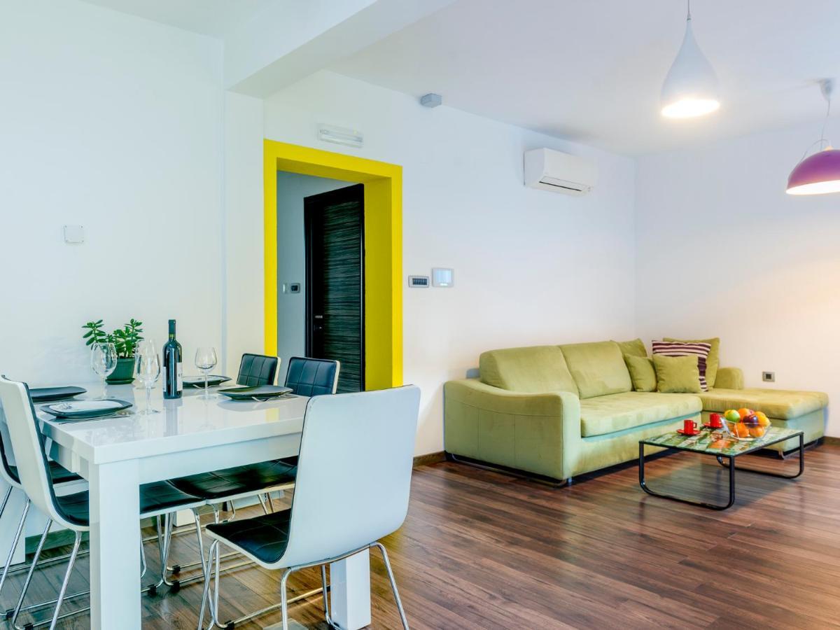 Apartments Windrose Котор Екстериор снимка